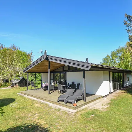 Amazing Home In Ebeltoft With Sauna Prázdninový dům