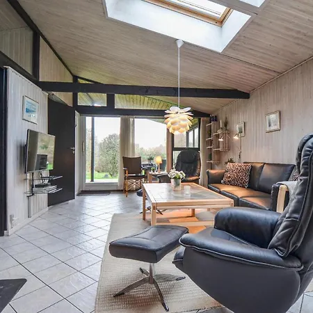 Amazing Home In Ebeltoft With Sauna